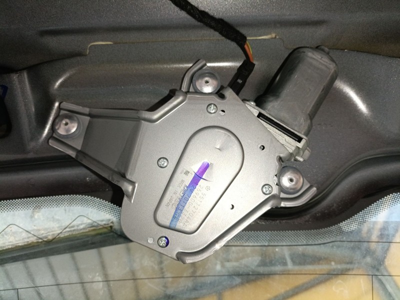 Recambio de motor limpia trasero para jeep compass (mp, m6, mv, m7) 1.4 multiair referencia OEM IAM   