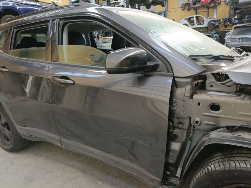 Recambio de puerta delantera derecha para jeep compass (mp, m6, mv, m7) 1.4 multiair referencia OEM IAM   