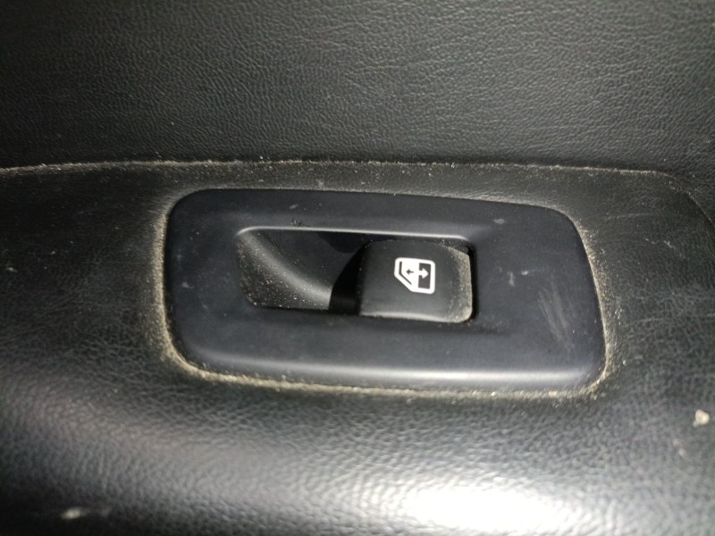 Recambio de mando elevalunas trasero derecho para jeep compass (mp, m6, mv, m7) 1.4 multiair referencia OEM IAM   