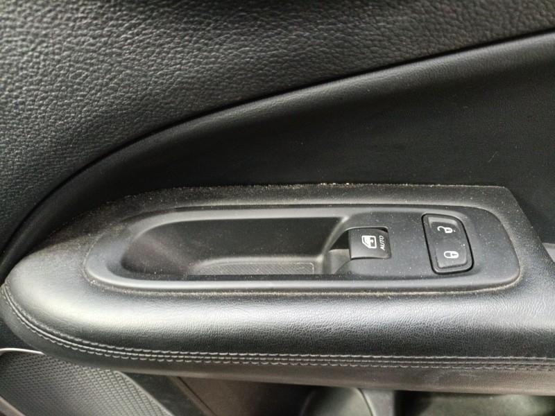 Recambio de mando elevalunas delantero derecho para jeep compass (mp, m6, mv, m7) 1.4 multiair referencia OEM IAM   