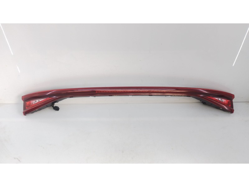 Recambio de piloto trasero central para seat leon sportstourer kl8 fr hybrid referencia OEM IAM   