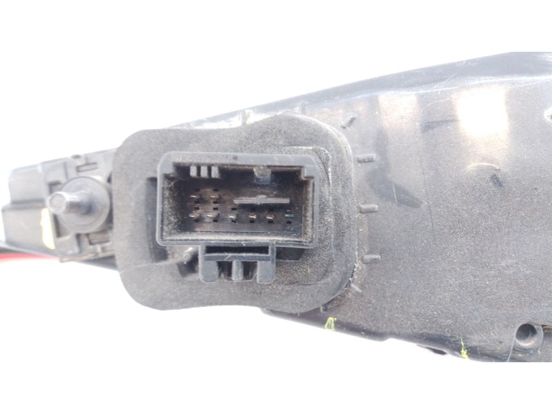 Recambio de piloto trasero central para seat leon sportstourer kl8 fr hybrid referencia OEM IAM   