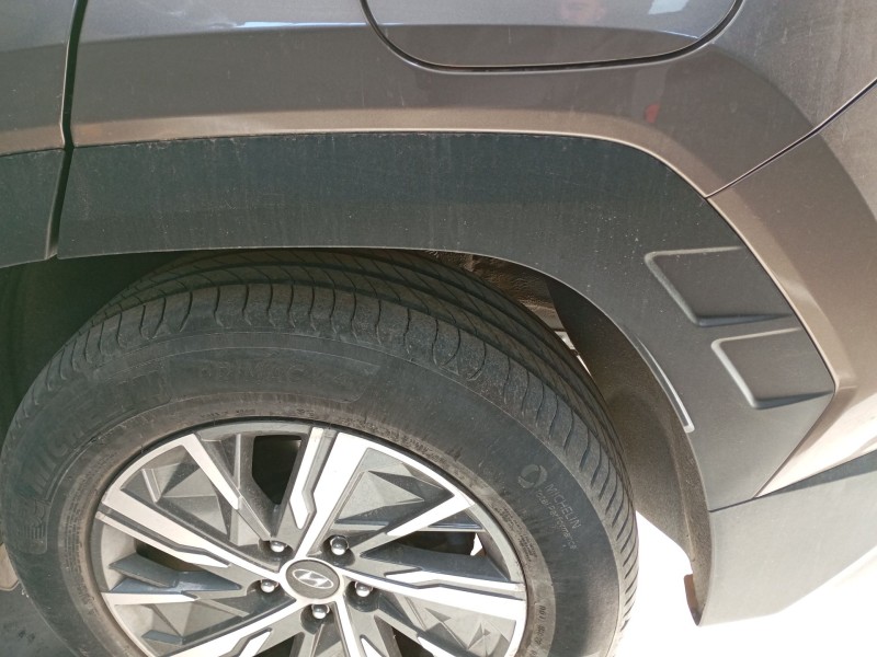 Recambio de aletin trasero izquierdo para hyundai tucson (nx4e, nx4a) 1.6 t-gdi referencia OEM IAM   