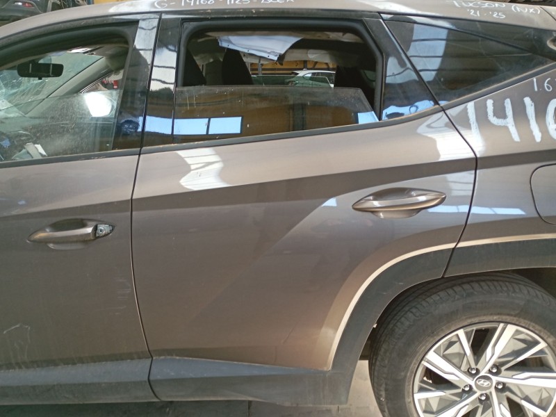 Recambio de puerta trasera izquierda para hyundai tucson (nx4e, nx4a) 1.6 t-gdi referencia OEM IAM   