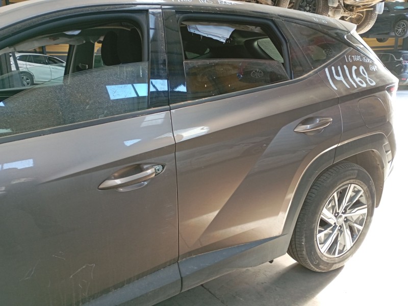 Recambio de puerta trasera izquierda para hyundai tucson (nx4e, nx4a) 1.6 t-gdi referencia OEM IAM   