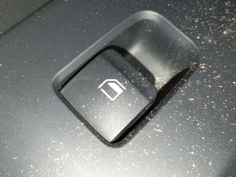 Recambio de mando elevalunas trasero izquierdo para hyundai tucson (nx4e, nx4a) 1.6 t-gdi referencia OEM IAM   