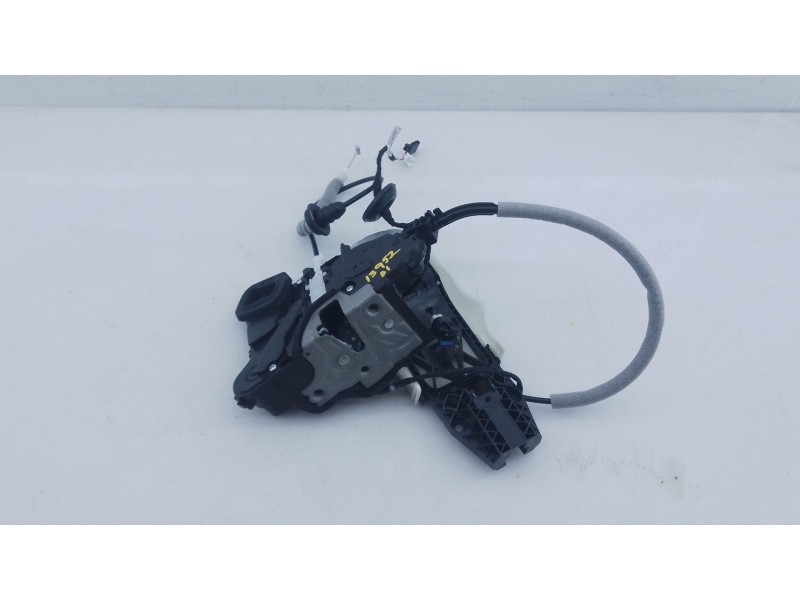 Recambio de cerradura puerta delantera izquierda para skoda octavia iv nx3 vrs 2.0 tsi referencia OEM IAM   