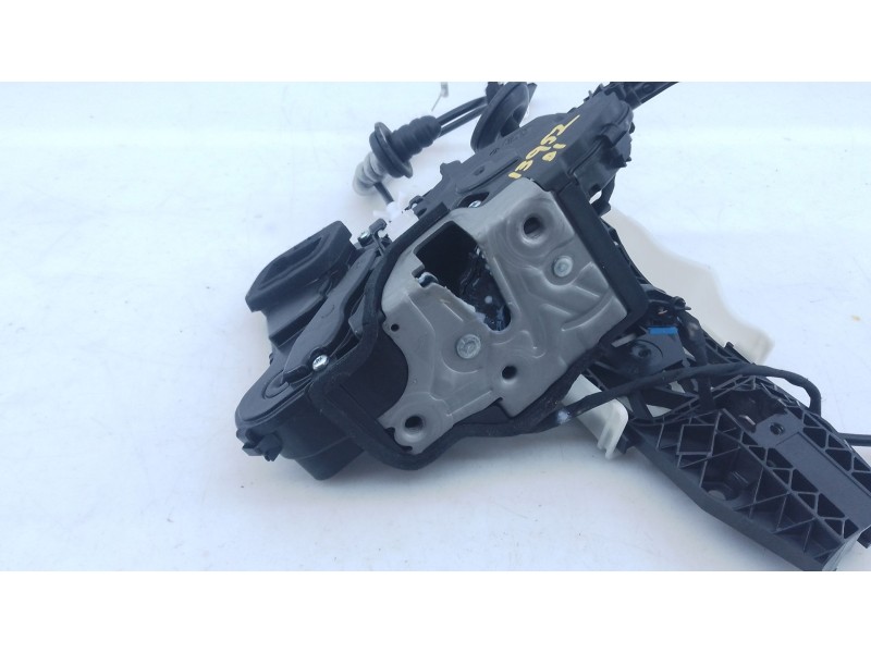Recambio de cerradura puerta delantera izquierda para skoda octavia iv nx3 vrs 2.0 tsi referencia OEM IAM   