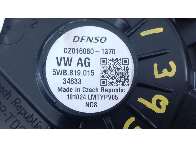 Recambio de ventilador calefaccion para skoda octavia iv nx3 vrs 2.0 tsi referencia OEM IAM 5WB819015  