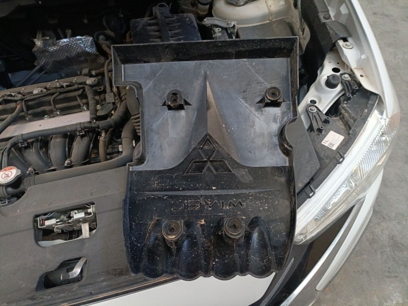 Recambio de tapa motor para mitsubishi asx (ga_w_) 1.6 mivec (ga1w) referencia OEM IAM   