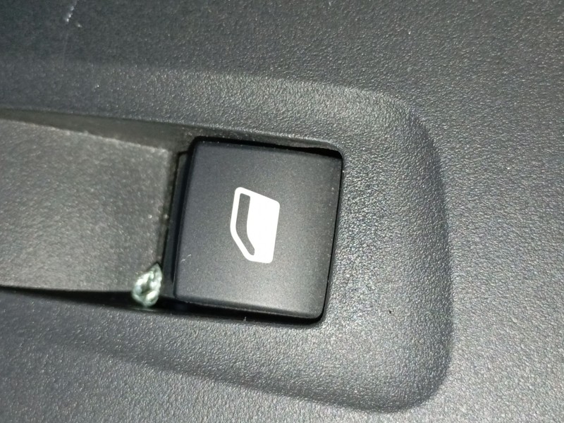 Recambio de mando elevalunas delantero derecho para opel corsa f (p2jo) 1.2 (68) referencia OEM IAM   