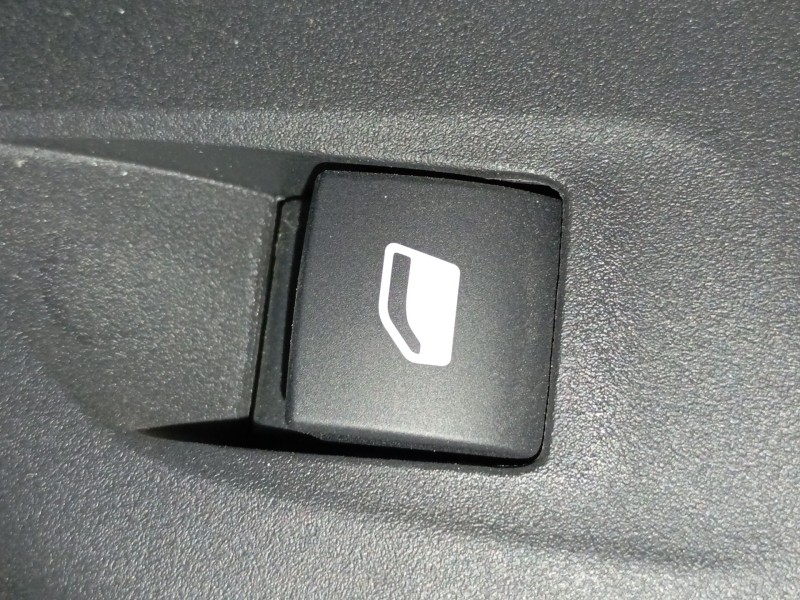 Recambio de mando elevalunas trasero derecho para opel corsa f (p2jo) 1.2 (68) referencia OEM IAM   