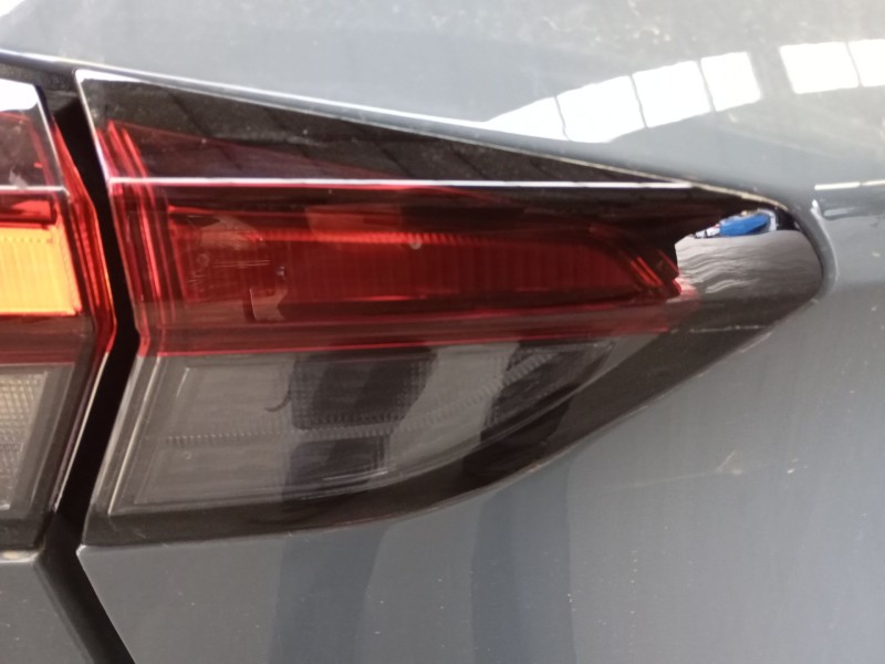 Recambio de piloto trasero izquierdo porton para opel corsa f (p2jo) 1.2 (68) referencia OEM IAM   