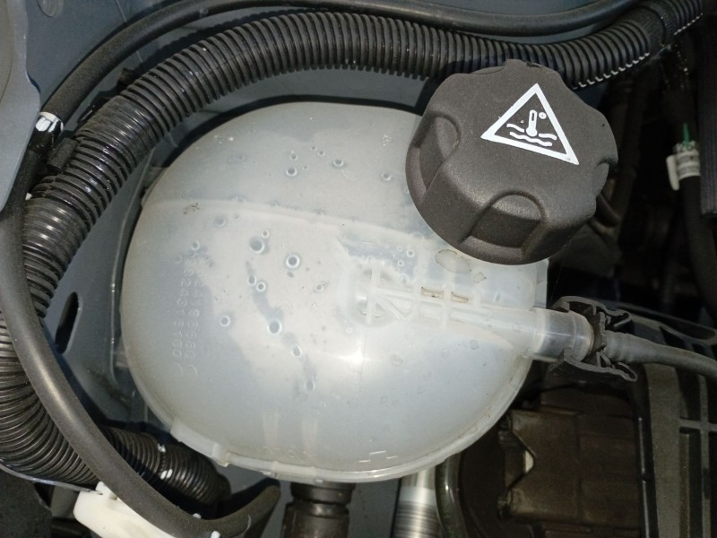 Recambio de deposito expansion para opel corsa f (p2jo) 1.2 (68) referencia OEM IAM   