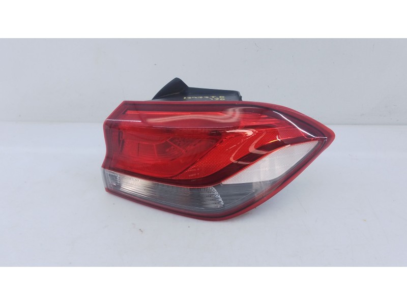 Recambio de piloto trasero derecho para hyundai i30 (pde, pd, pden) 1.0 t-gdi referencia OEM IAM   