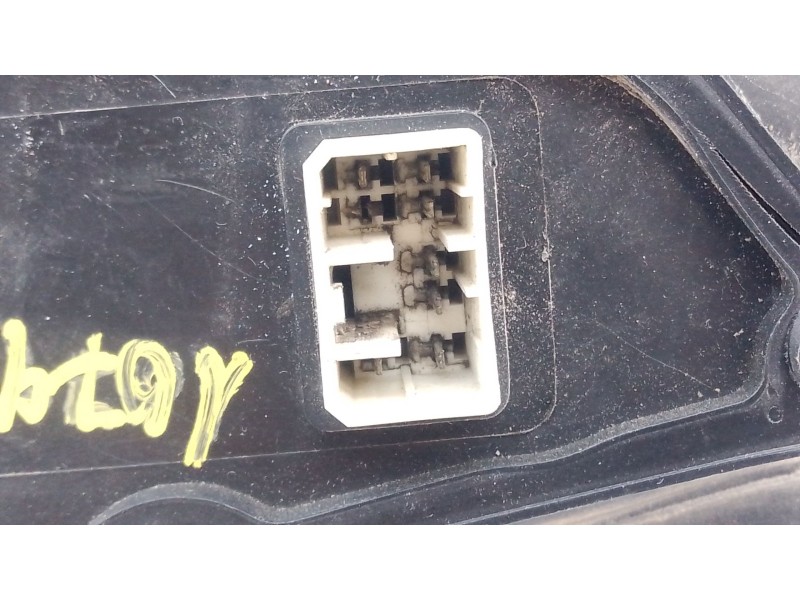 Recambio de retrovisor izquierdo electrico para kia sorento 2.5 crdi ex referencia OEM IAM   