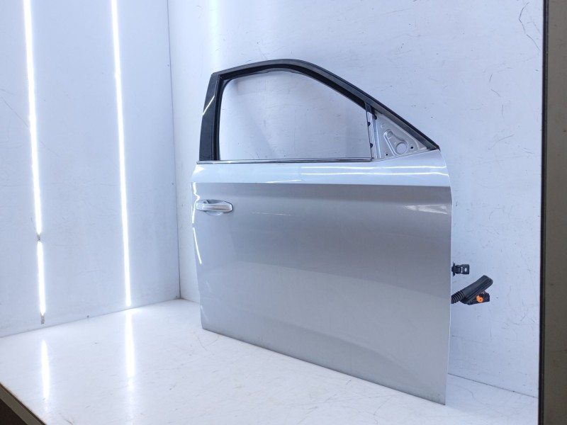 Recambio de puerta delantera derecha para skoda kamiq (nw4) 1.0 tsi referencia OEM IAM   E4-B4-16