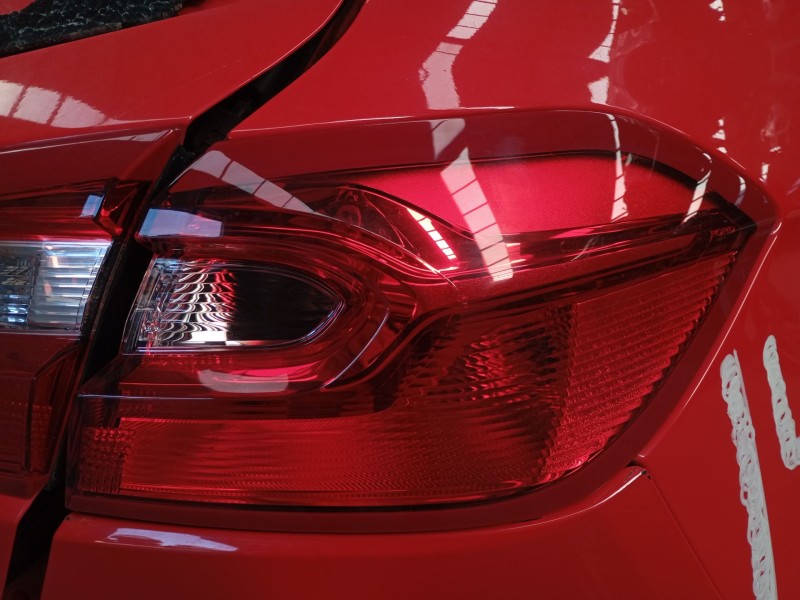 Recambio de piloto trasero derecho para ford fiesta vii (hj, hf) 1.1 ti-vct referencia OEM IAM   