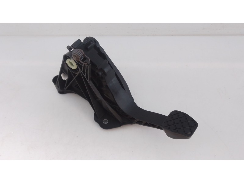 Recambio de pedal embrague para seat ateca (kh7) xcellence referencia OEM IAM   