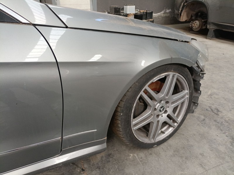 Recambio de aleta delantera derecha para mercedes-benz clase e coupé (c207) e 250 cdi / bluetec / d (207.303, 207.304) referenci