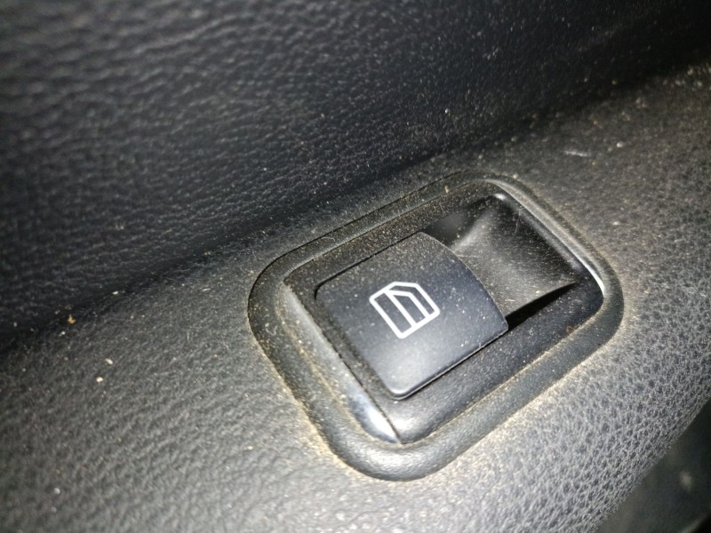 Recambio de mando elevalunas trasero izquierdo para mercedes-benz clase e coupé (c207) e 250 cdi / bluetec / d (207.303, 207.304