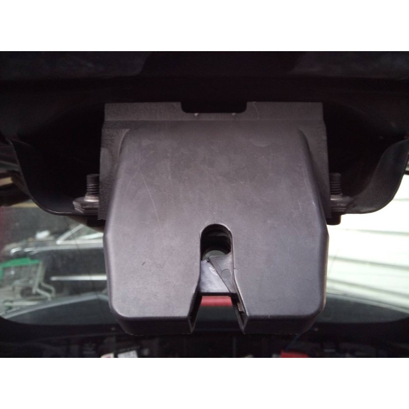 Recambio de cerradura maletero / porton para volvo v40 momentum referencia OEM IAM   