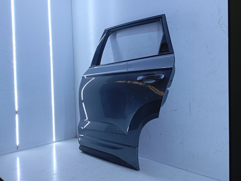 Recambio de puerta trasera izquierda para skoda karoq (nu7, nd7) 1.5 tsi referencia OEM IAM   E4-A1-4