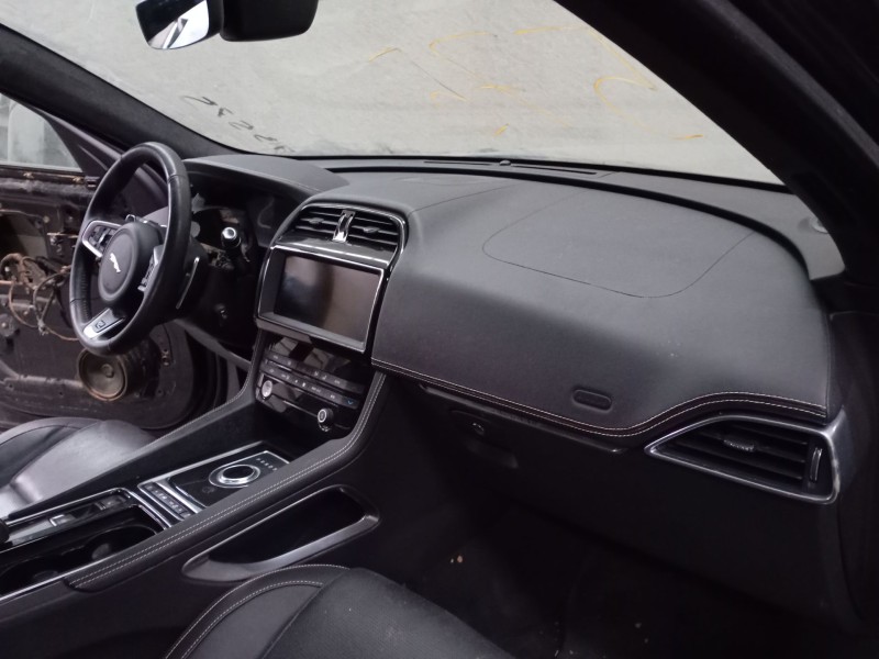 Recambio de salpicadero para jaguar f-pace (x761) 3.0 sdv6 awd referencia OEM IAM   
