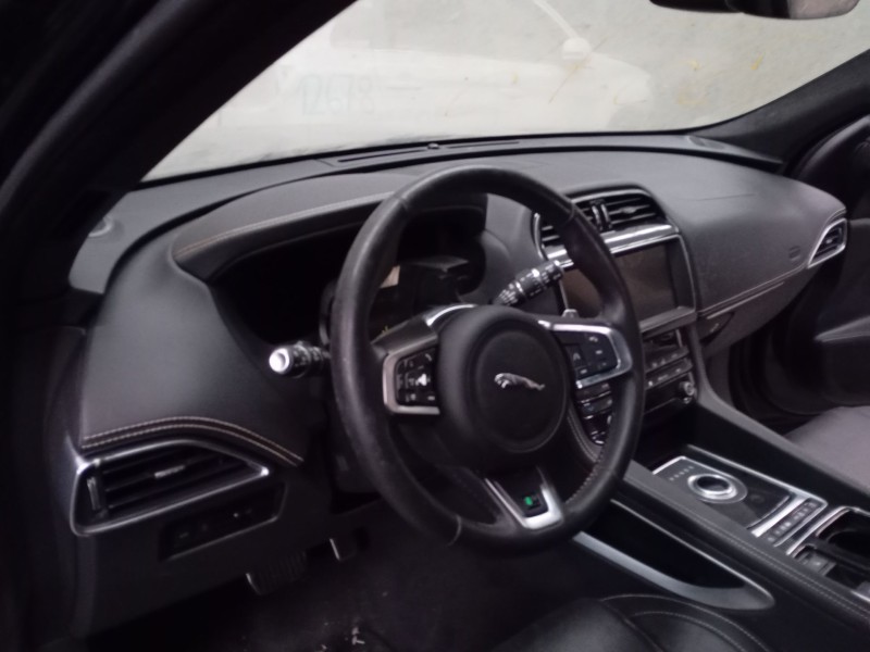Recambio de salpicadero para jaguar f-pace (x761) 3.0 sdv6 awd referencia OEM IAM   
