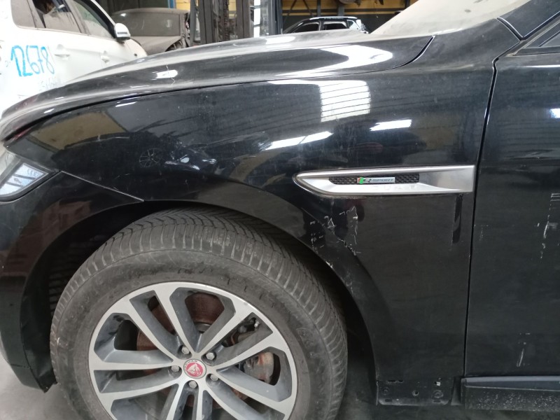 Recambio de aleta delantera izquierda para jaguar f-pace (x761) 3.0 sdv6 awd referencia OEM IAM   