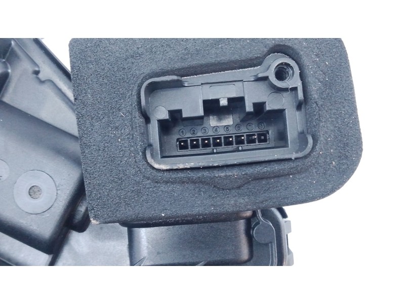 Recambio de cerradura puerta trasera derecha para cupra formentor (kmp) 1.5 tsi referencia OEM IAM   