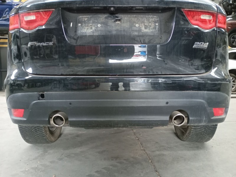 Recambio de paragolpes trasero para jaguar f-pace (x761) 3.0 sdv6 awd referencia OEM IAM   