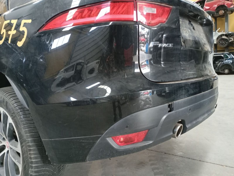 Recambio de paragolpes trasero para jaguar f-pace (x761) 3.0 sdv6 awd referencia OEM IAM   