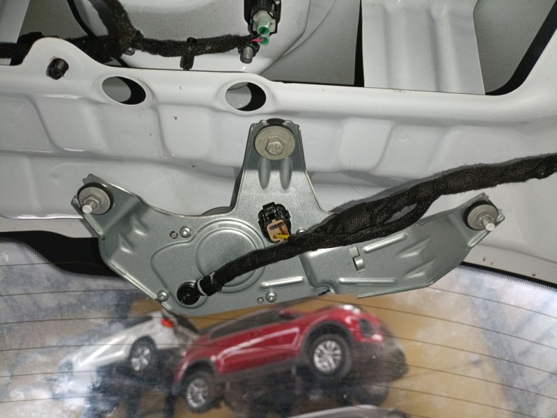 Recambio de motor limpia trasero para mg zs suv (azs1) 1.5 vti referencia OEM IAM 10568610  