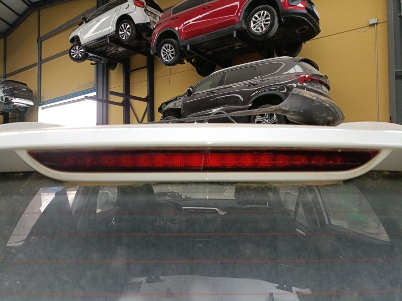 Recambio de luz central de freno para mg zs suv (azs1) 1.5 vti referencia OEM IAM   