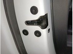 CERRADURA PUERTA TRASERA IZQUIERDA 