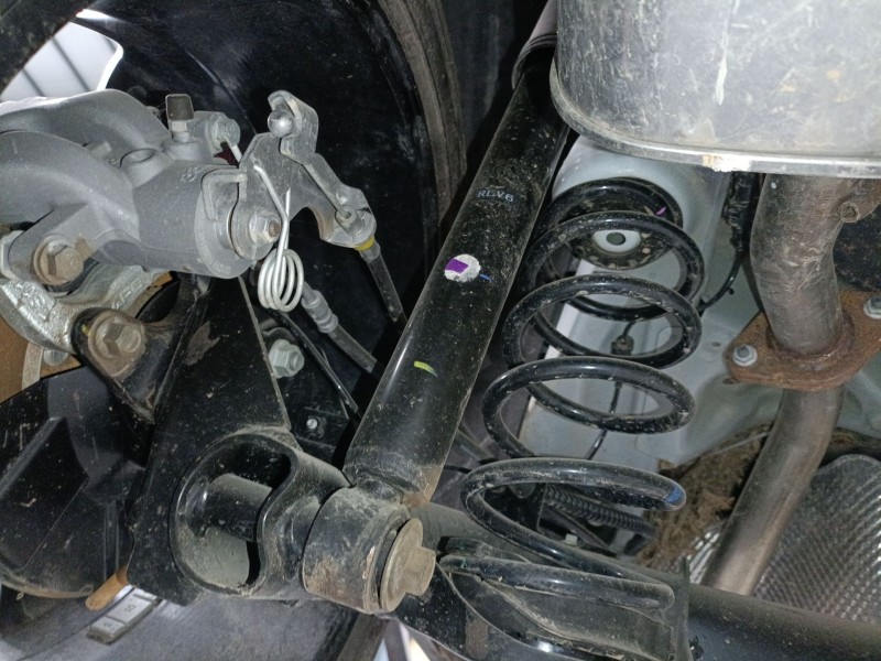 Recambio de amortiguador trasero izquierdo para mg zs suv (azs1) 1.5 vti referencia OEM IAM   