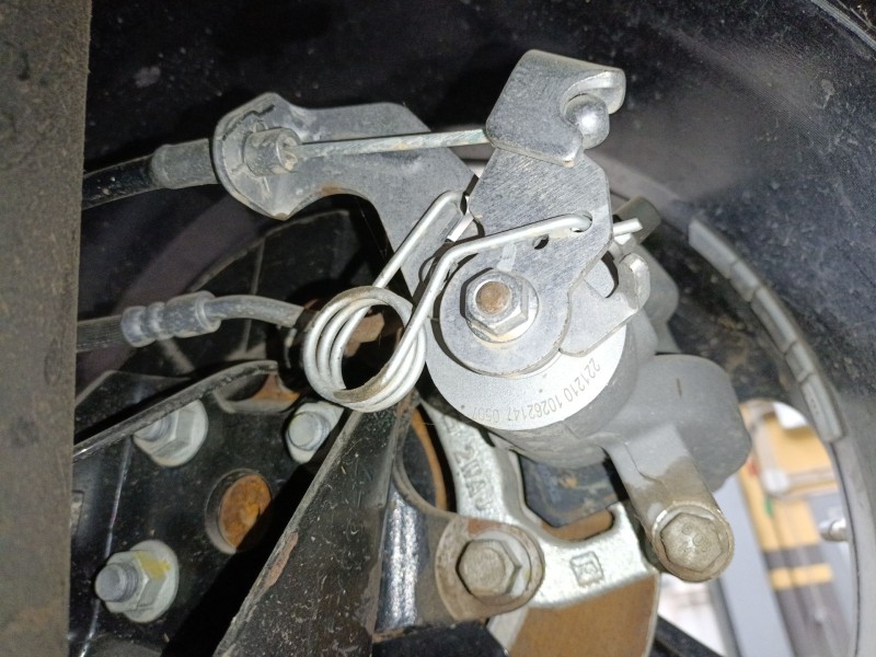 Recambio de pinza freno trasera derecha para mg zs suv (azs1) 1.5 vti referencia OEM IAM   