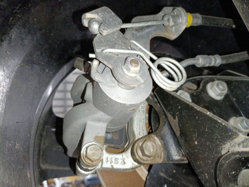 Recambio de pinza freno trasera izquierda para mg zs suv (azs1) 1.5 vti referencia OEM IAM   