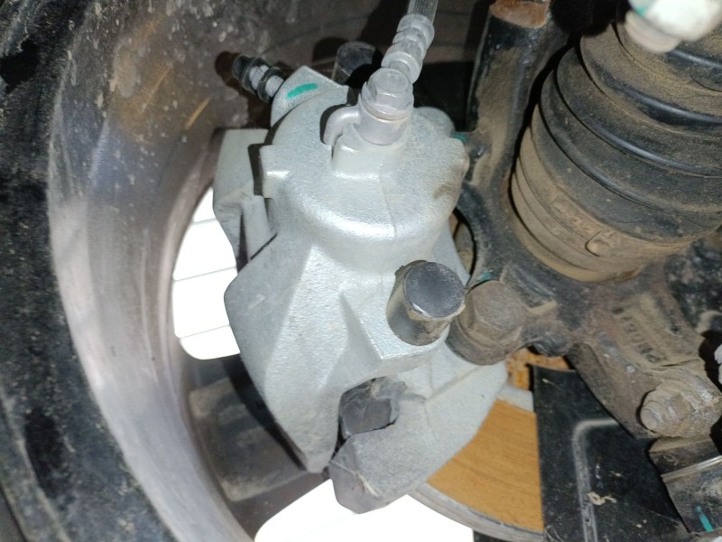 Recambio de pinza freno delantera derecha para mg zs suv (azs1) 1.5 vti referencia OEM IAM   