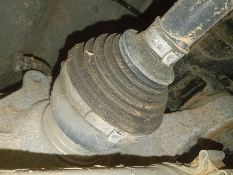 Recambio de transmision trasera derecha para jaguar f-pace (x761) 3.0 sdv6 awd referencia OEM IAM   