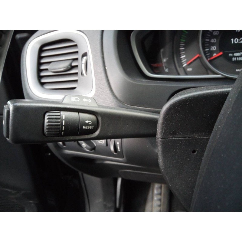 Recambio de mando intermitentes para volvo v40 momentum referencia OEM IAM   