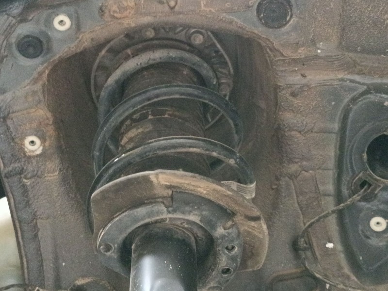 Recambio de amortiguador delantero izquierdo para bmw x1 (f48) sdrive 18 d referencia OEM IAM   