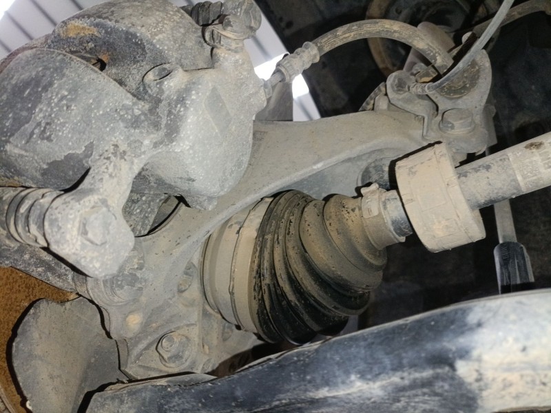 Recambio de mangueta delantera derecha para bmw x1 (f48) sdrive 18 d referencia OEM IAM   