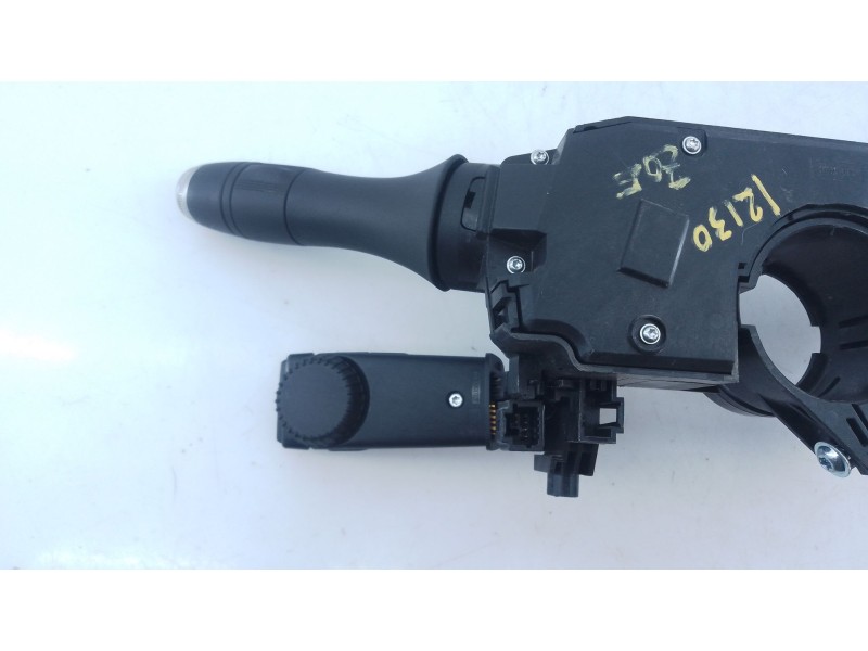 Recambio de mando intermitentes para renault zoe bose referencia OEM IAM   