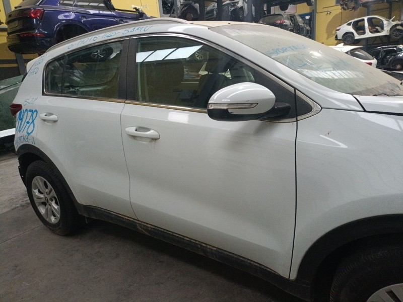 Recambio de puerta delantera derecha para kia sportage iv (ql, qle) 1.6 gdi referencia OEM IAM   