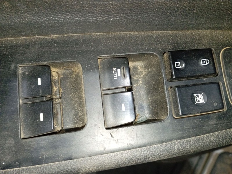 Recambio de mando elevalunas delantero izquierdo para hyundai tucson (tl, tle) 2.0 crdi a las 4 ruedas referencia OEM IAM   