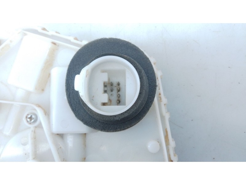 Recambio de cerradura puerta delantera derecha para mazda cx-30 (dm) skyactiv-x m hybrid referencia OEM IAM   