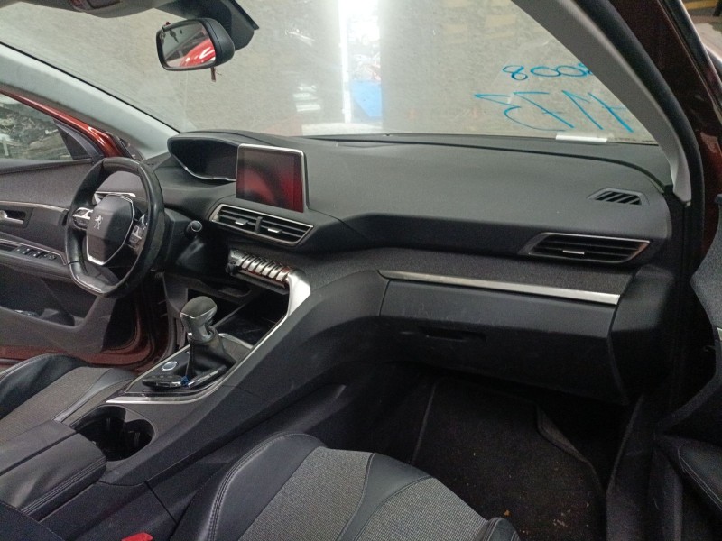 peugeot 3008 ii suv (mc_, mr_, mj_, m4_) del año 2017