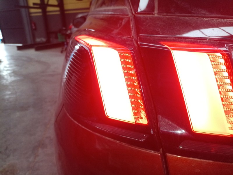 Recambio de piloto trasero izquierdo para peugeot 3008 ii suv (mc_, mr_, mj_, m4_) 1.6 bluehdi 120 referencia OEM IAM   